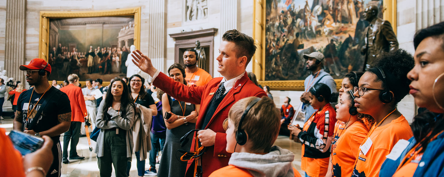 tour group of students in US Capitol