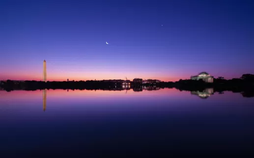 @johiattkim - DC skyline at night