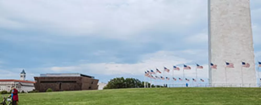 Family having a picnic on National Mall